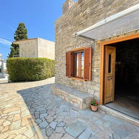 Echo Traditional House - ηχώ παραδοσιακό σπίτι Σπίτι διακοπών Έμπωνας